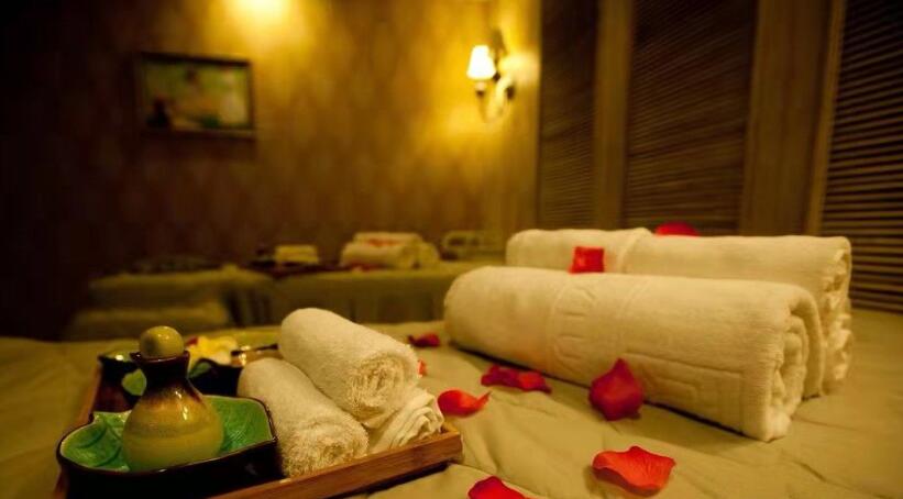 深圳盐田区高端水疗spa会馆就这样带着清风月静抚慰了光阴悲喜